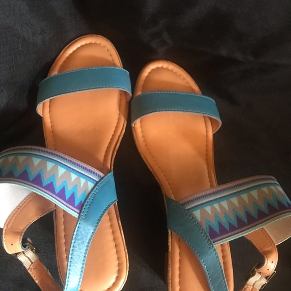 Bella vita wedges size 11w - Picture 3 of 7
